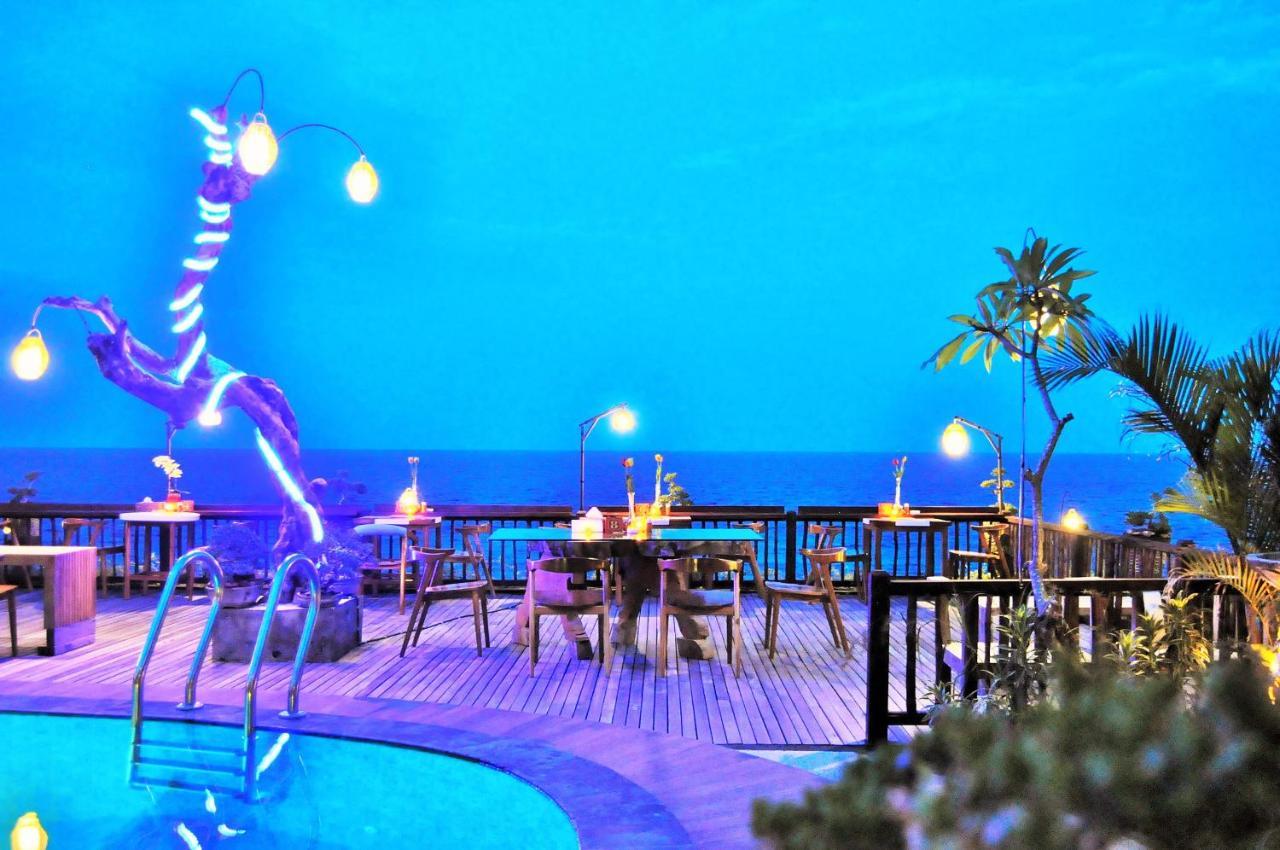 Ocean Terrace And Luxury सहारा